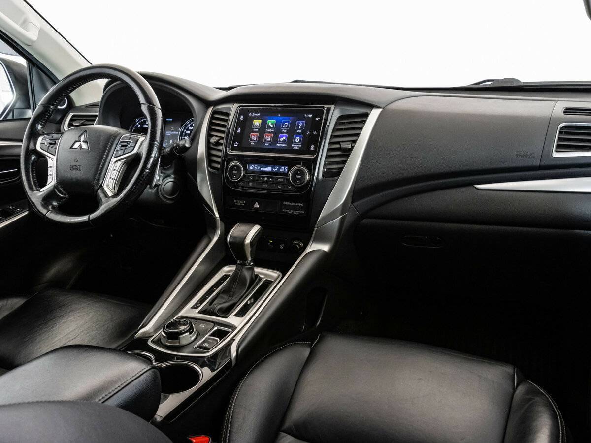 Mitsubishi Pajero Sport с пробегом — 2019 год. Фото: #7