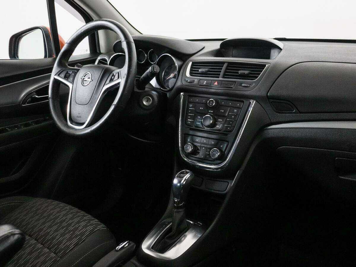 Opel Mokka с пробегом — 2014 год. Фото: #6