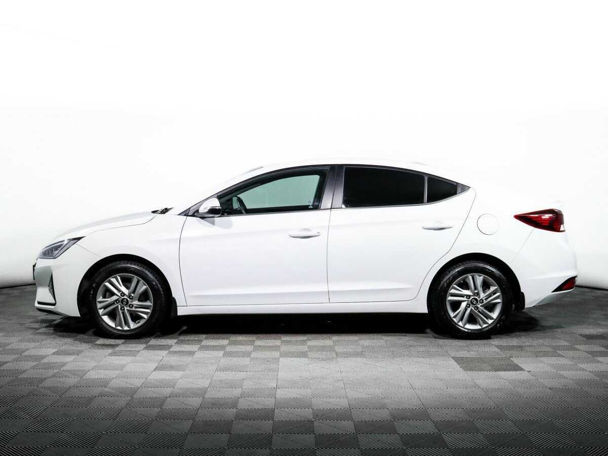 Hyundai Elantra с пробегом — 2020 год. Фото: #7