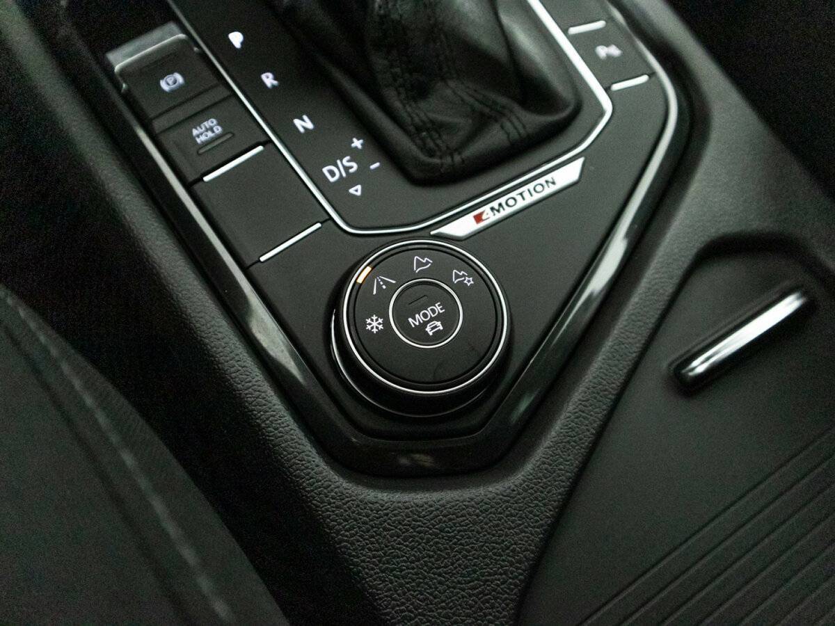Volkswagen Tiguan с пробегом — 2018 год. Фото: #17