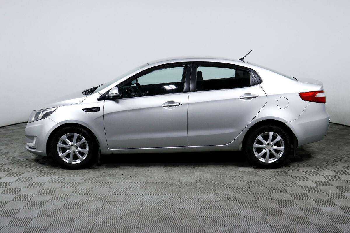 Kia Rio с пробегом — 2012 год. Фото: #7
