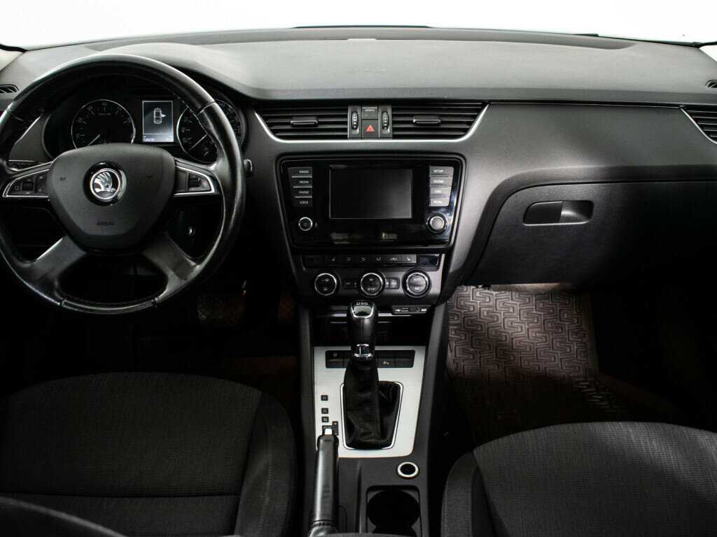 Skoda Octavia с пробегом — 2013 год. Фото: #9