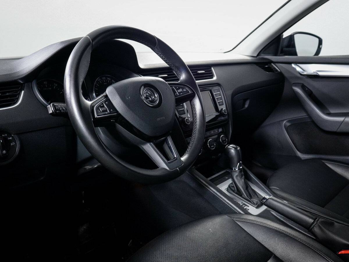 Skoda Octavia с пробегом — 2016 год. Фото: #13