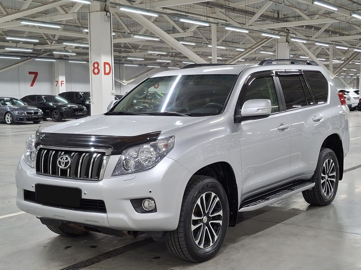 Toyota Land Cruiser Prado с пробегом — 2012 год. Посмотреть фото
