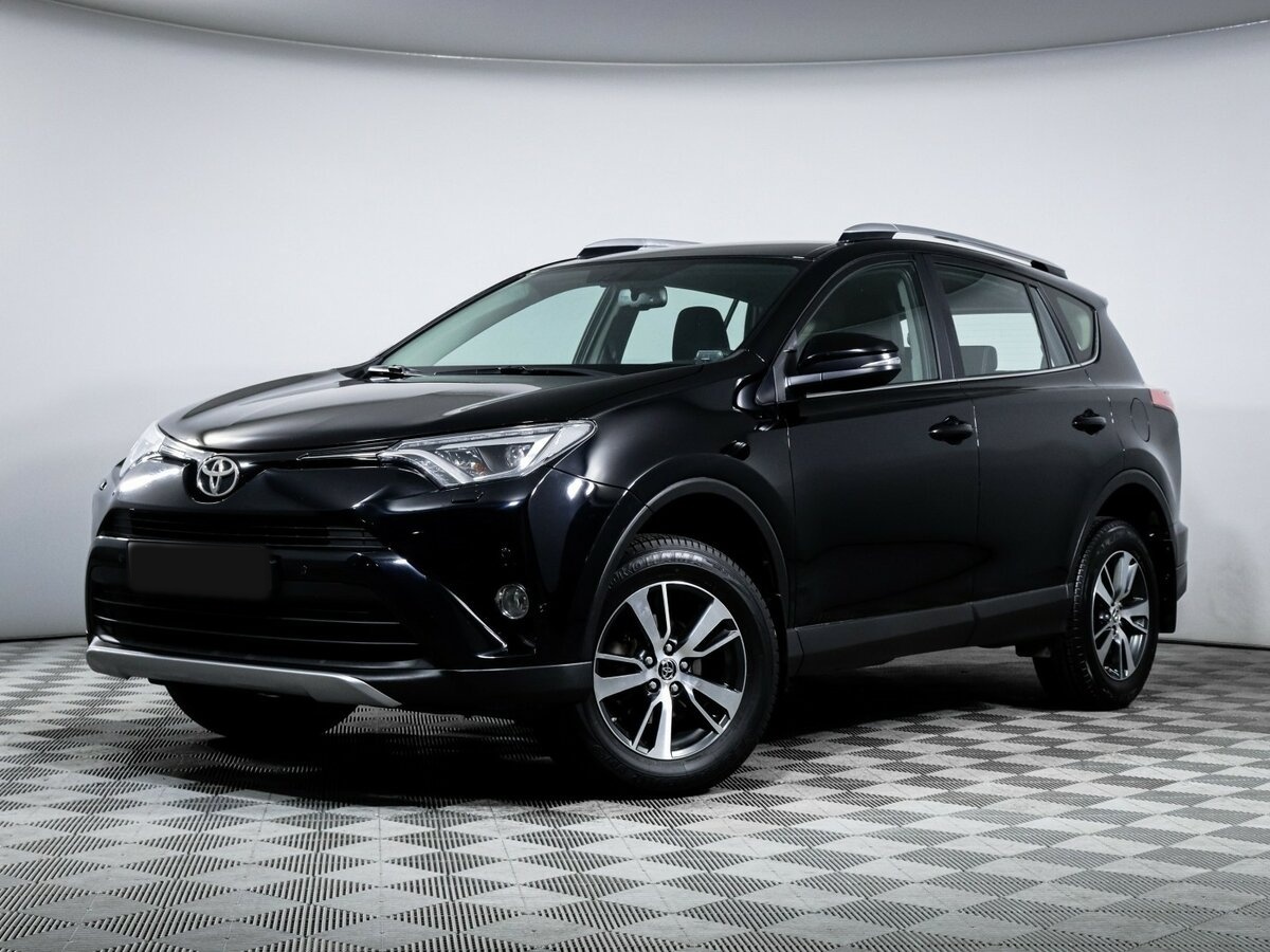 Toyota RAV4 с пробегом — 2018 год. Фото: #0