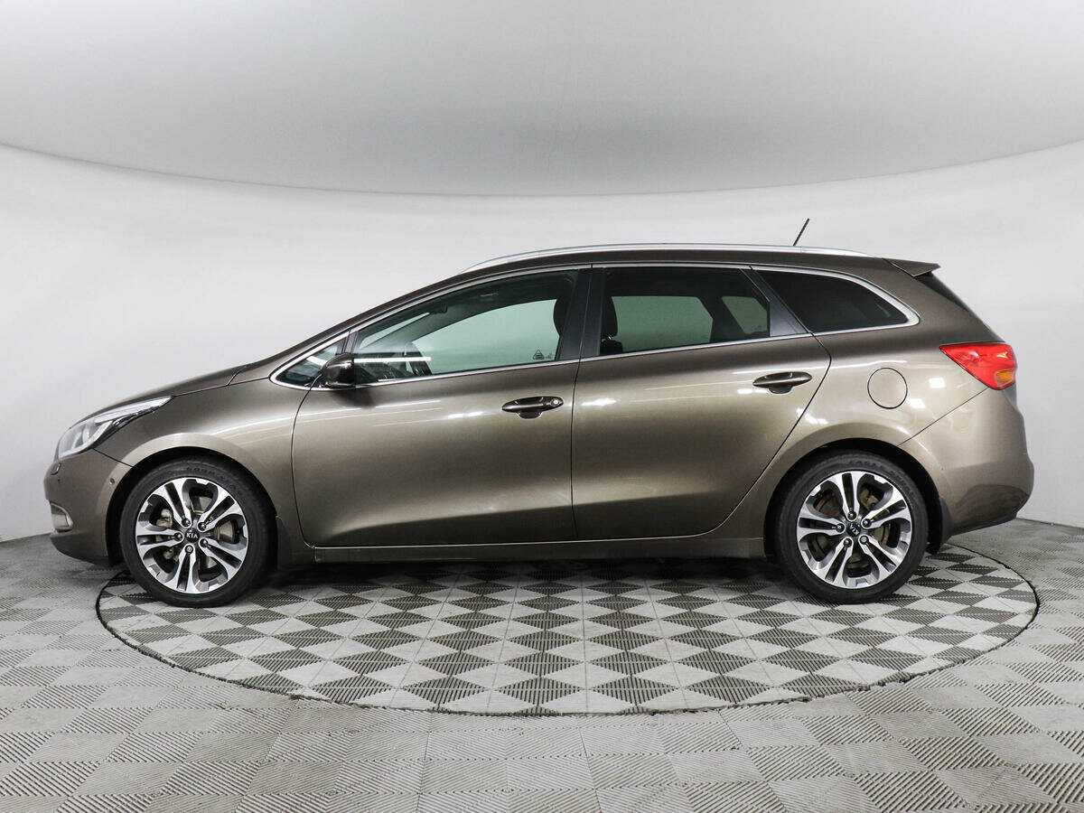 Kia Ceed с пробегом — 2013 год. Фото: #7