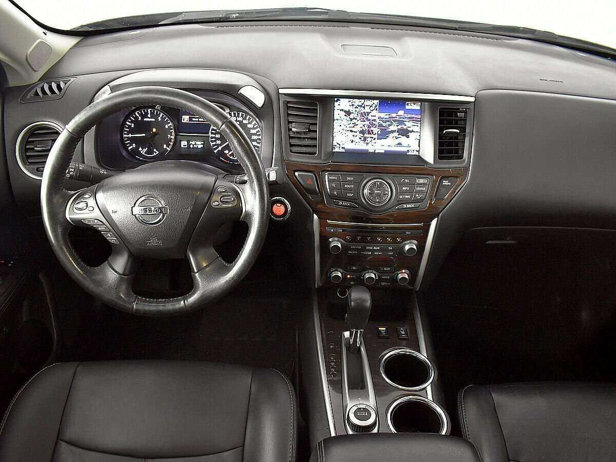 Nissan Pathfinder с пробегом — 2015 год. Фото: #13