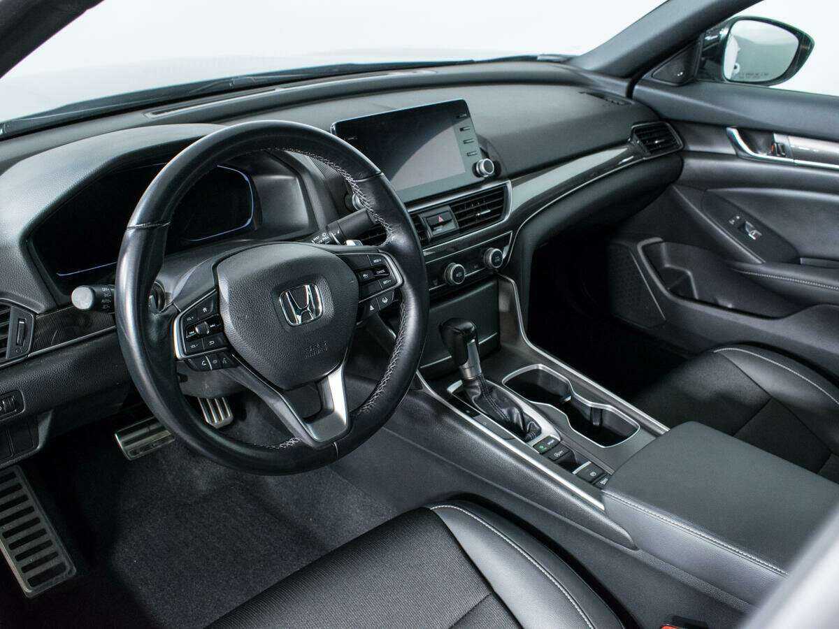 Honda Accord с пробегом — 2022 год. Фото: #12