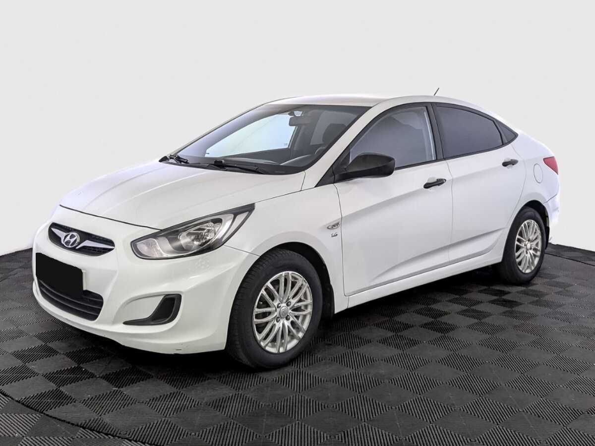Hyundai Solaris с пробегом — 2014 год. Фото: #0