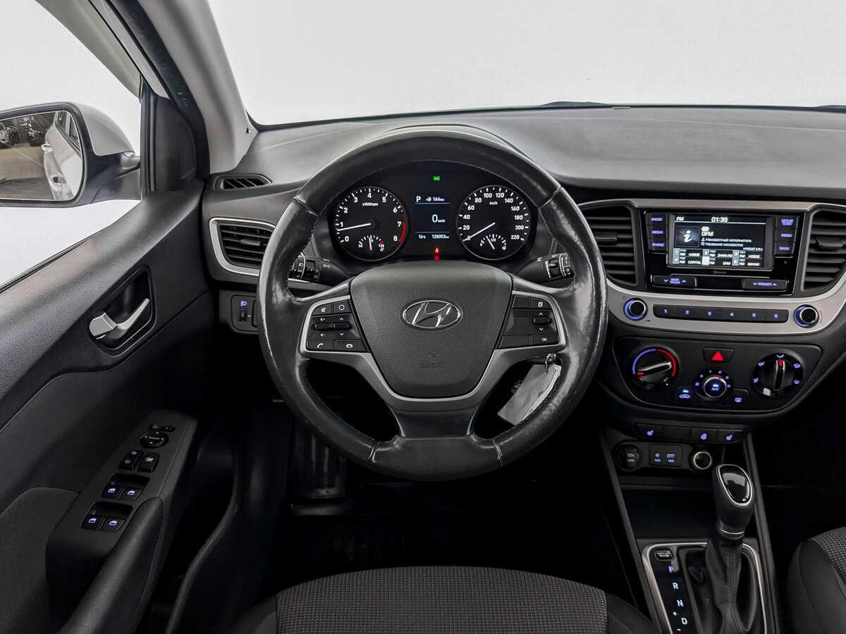 Hyundai Solaris с пробегом — 2018 год. Фото: #19
