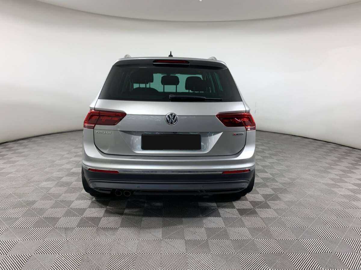 Volkswagen Tiguan с пробегом — 2018 год. Фото: #4
