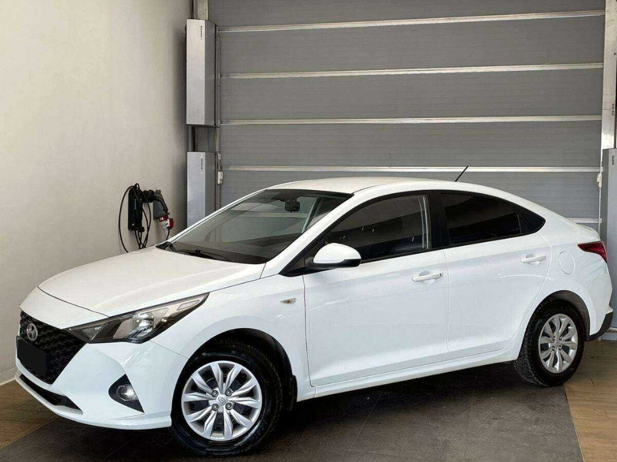 Hyundai Solaris с пробегом — 2020 год. Посмотреть фото