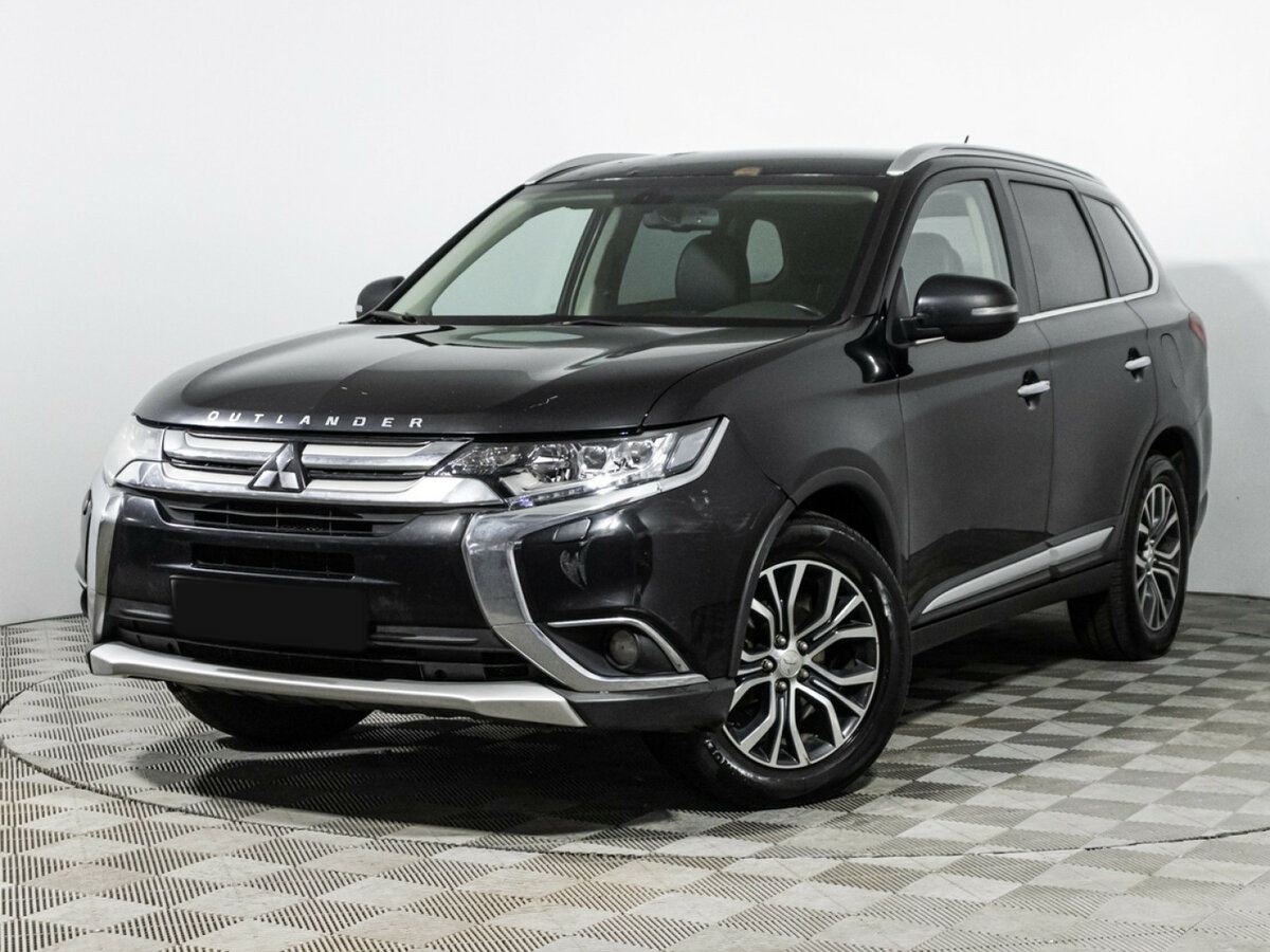 Mitsubishi Outlander с пробегом — 2015 год. Фото: #0