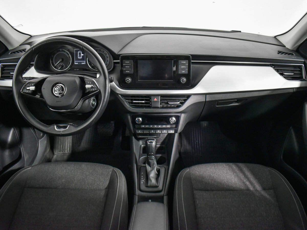Skoda Rapid с пробегом — 2022 год. Фото: #12