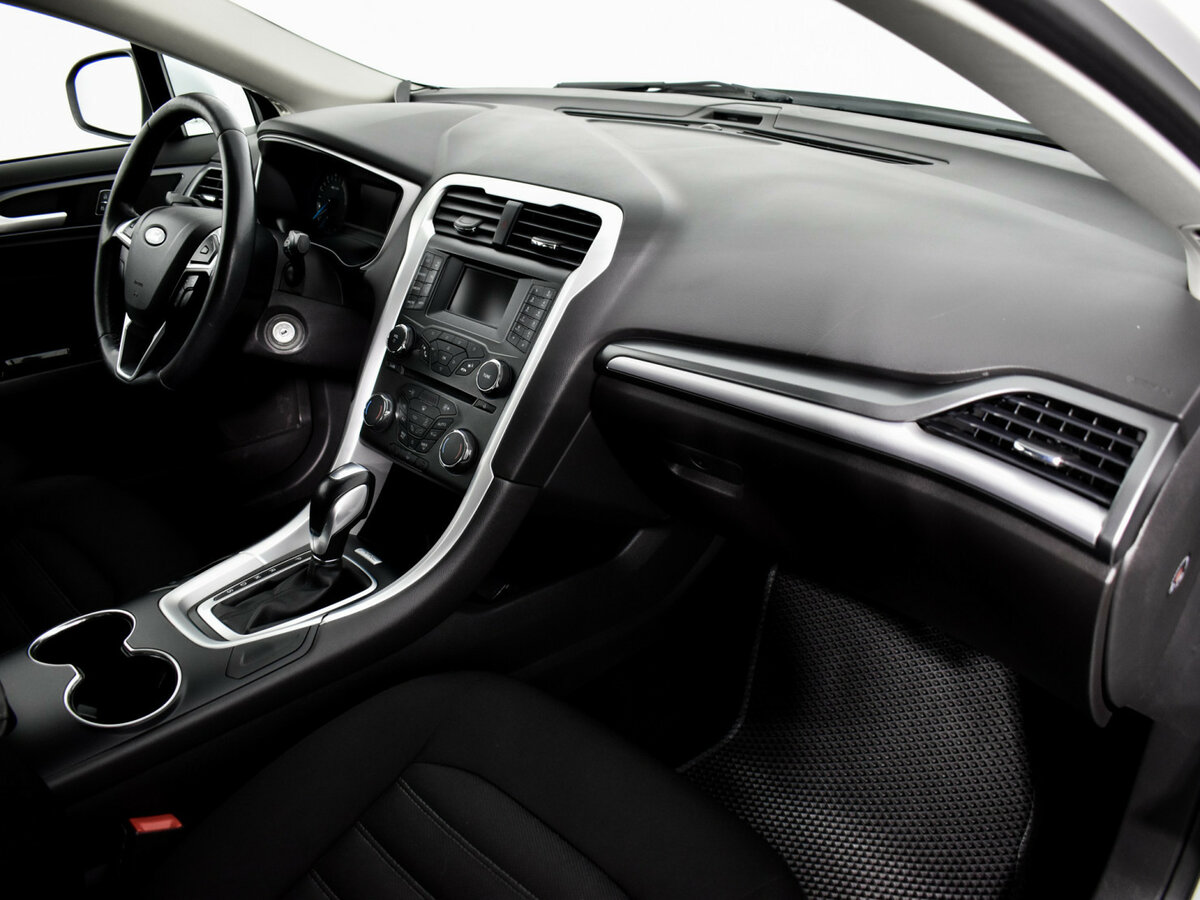 Ford Mondeo с пробегом — 2017 год. Фото: #10