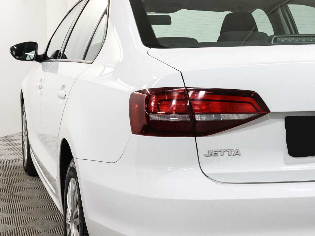 Volkswagen Jetta с пробегом — 2017 год. Фото: #14