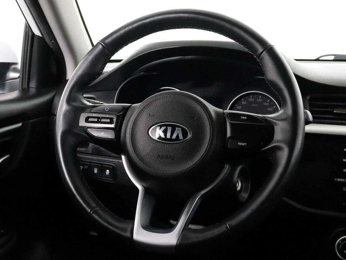Kia Rio с пробегом — 2020 год. Фото: #10