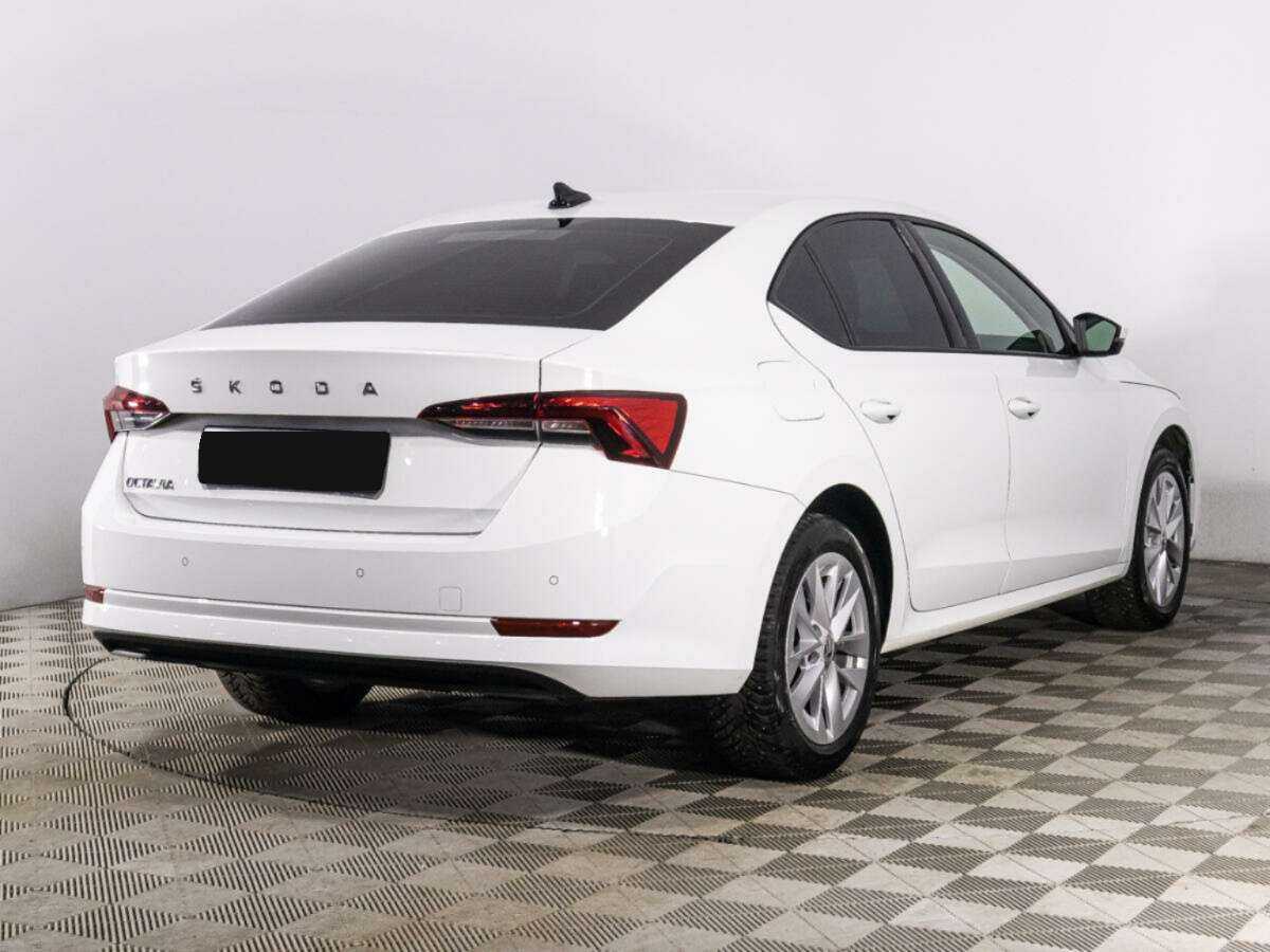 Skoda Octavia с пробегом — 2021 год. Фото: #4
