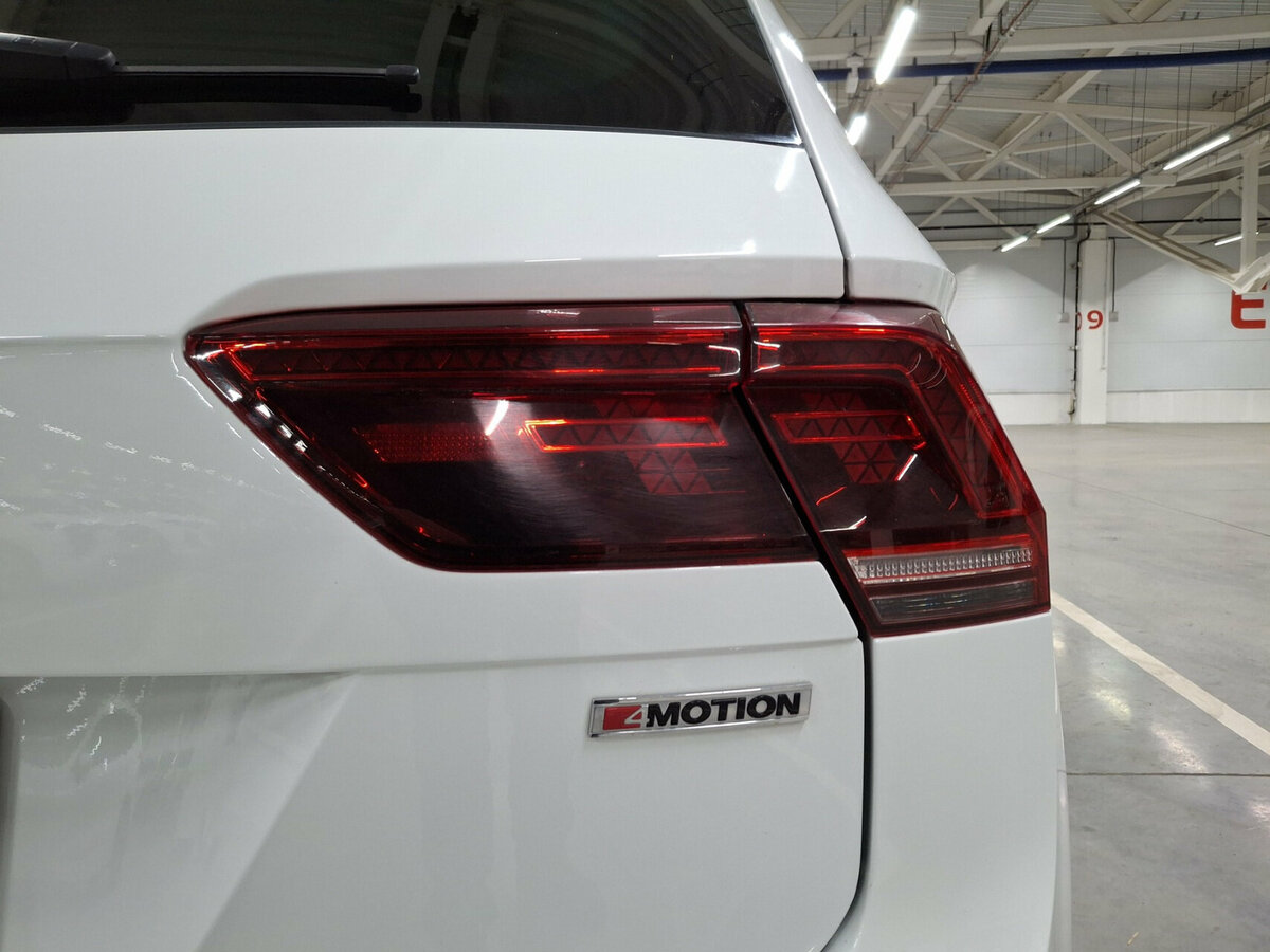 Volkswagen Tiguan с пробегом — 2020 год. Фото: #8