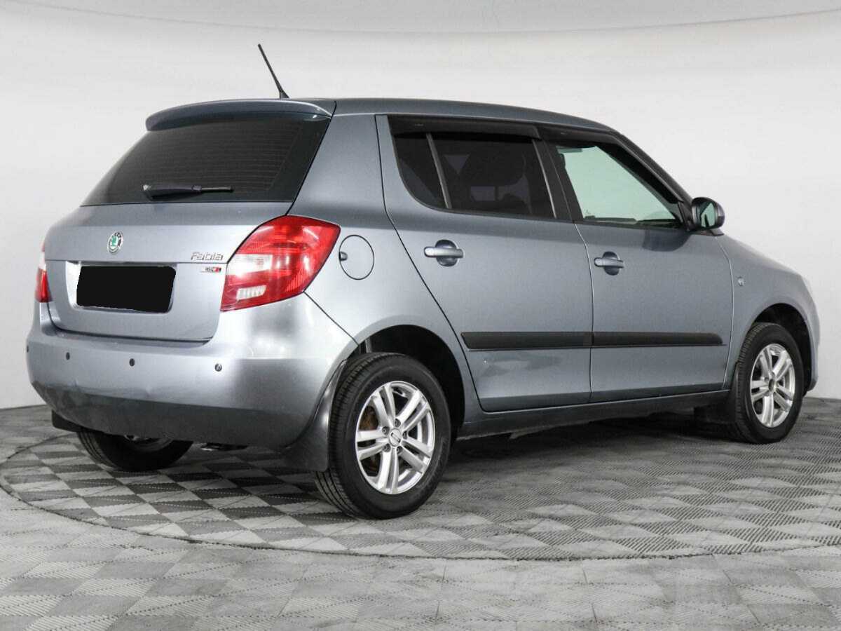 Skoda Fabia с пробегом — 2012 год. Фото: #4
