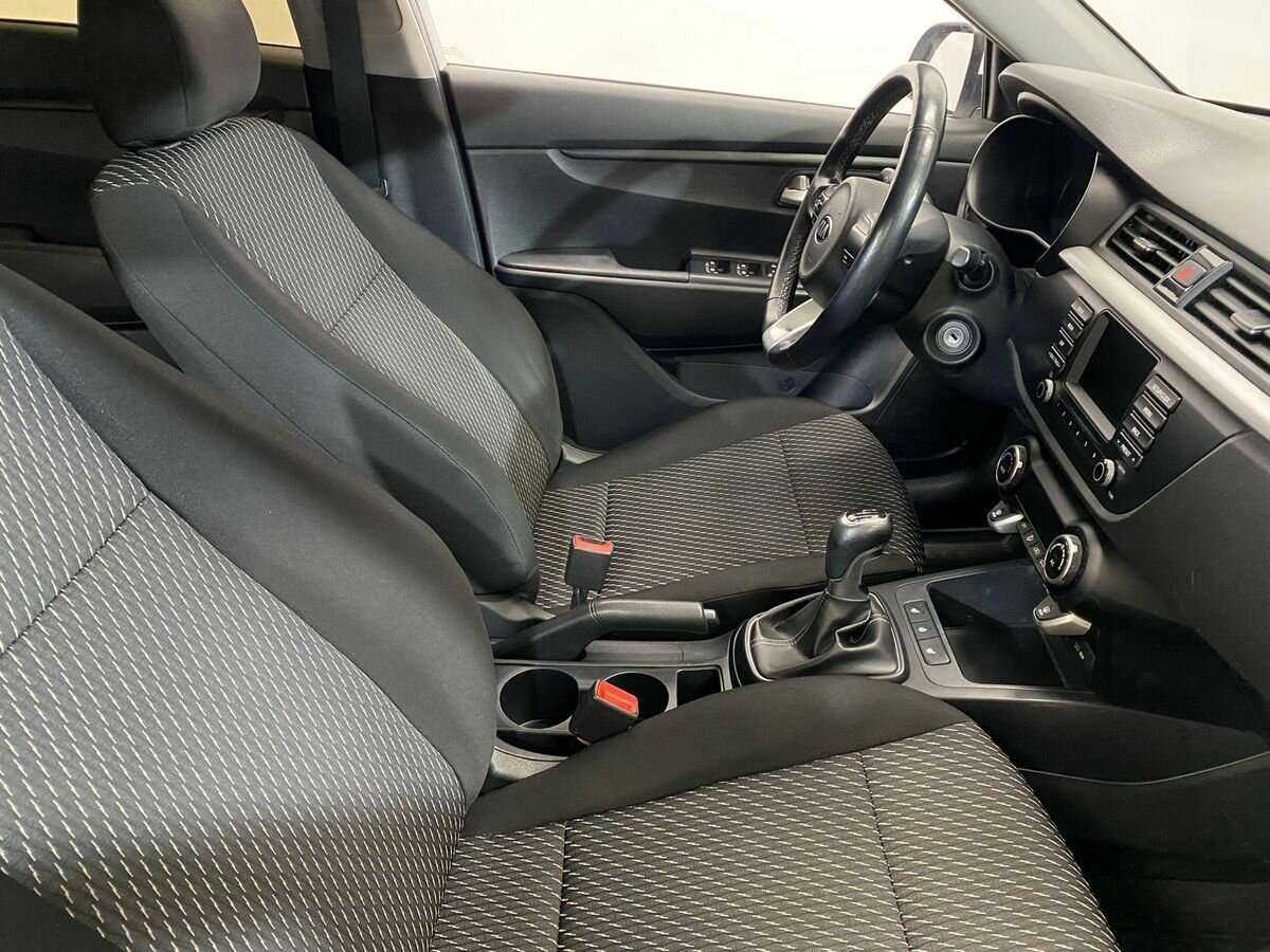 Kia Rio с пробегом — 2019 год. Фото: #9