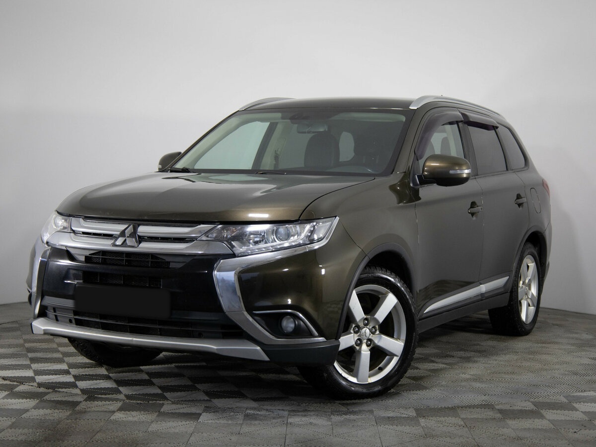 Mitsubishi Outlander с пробегом — 2016 год. Посмотреть фото