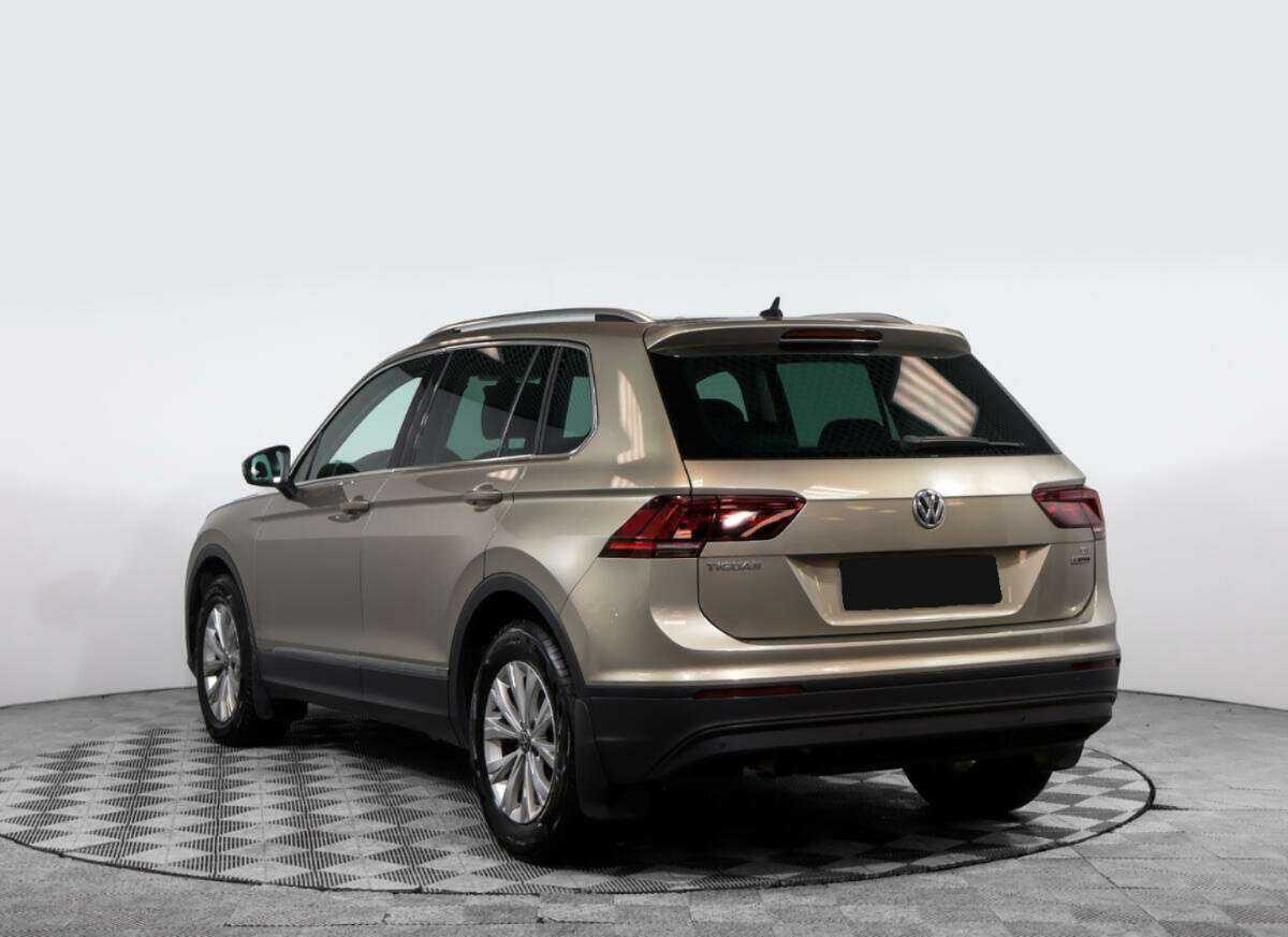 Volkswagen Tiguan с пробегом — 2017 год. Фото: #5