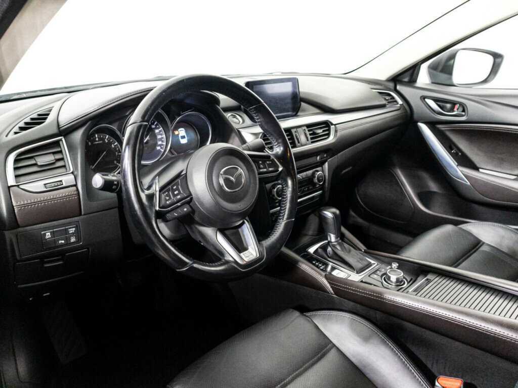 Mazda 6 с пробегом — 2016 год. Фото: #10