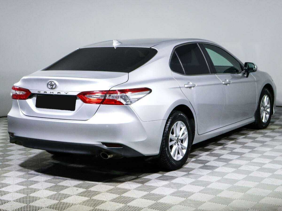 Toyota Camry с пробегом — 2020 год. Фото: #4