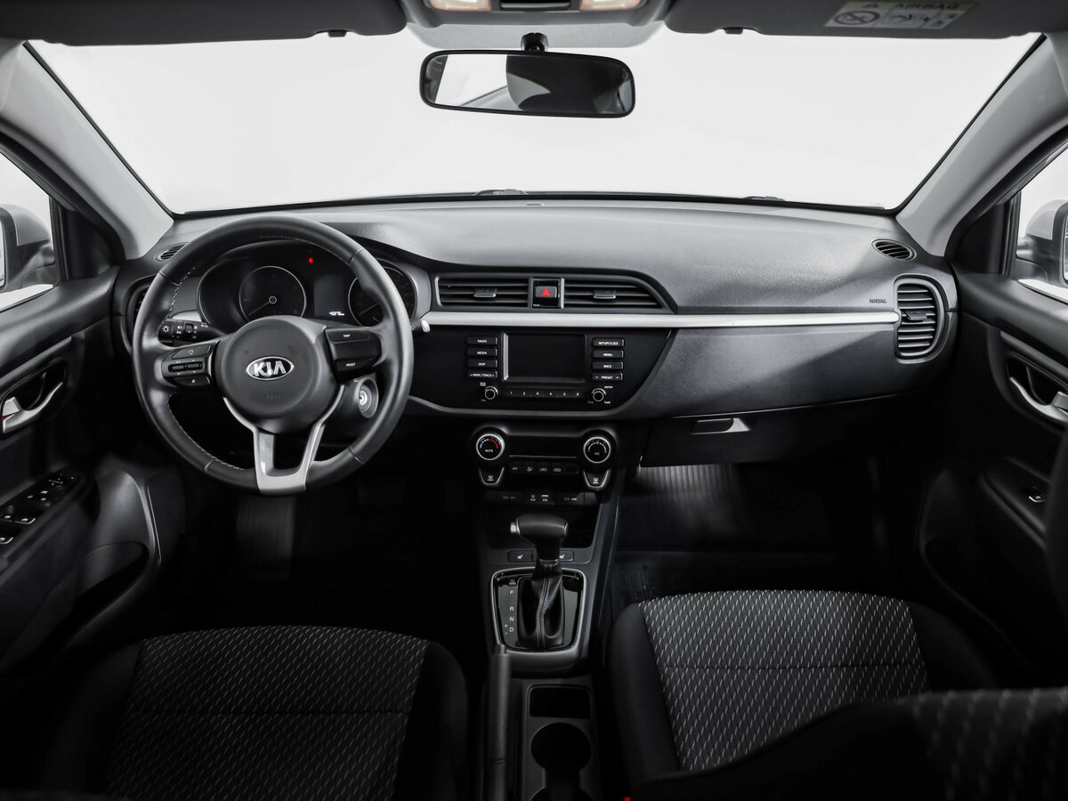 Kia Rio с пробегом — 2020 год. Фото: #7