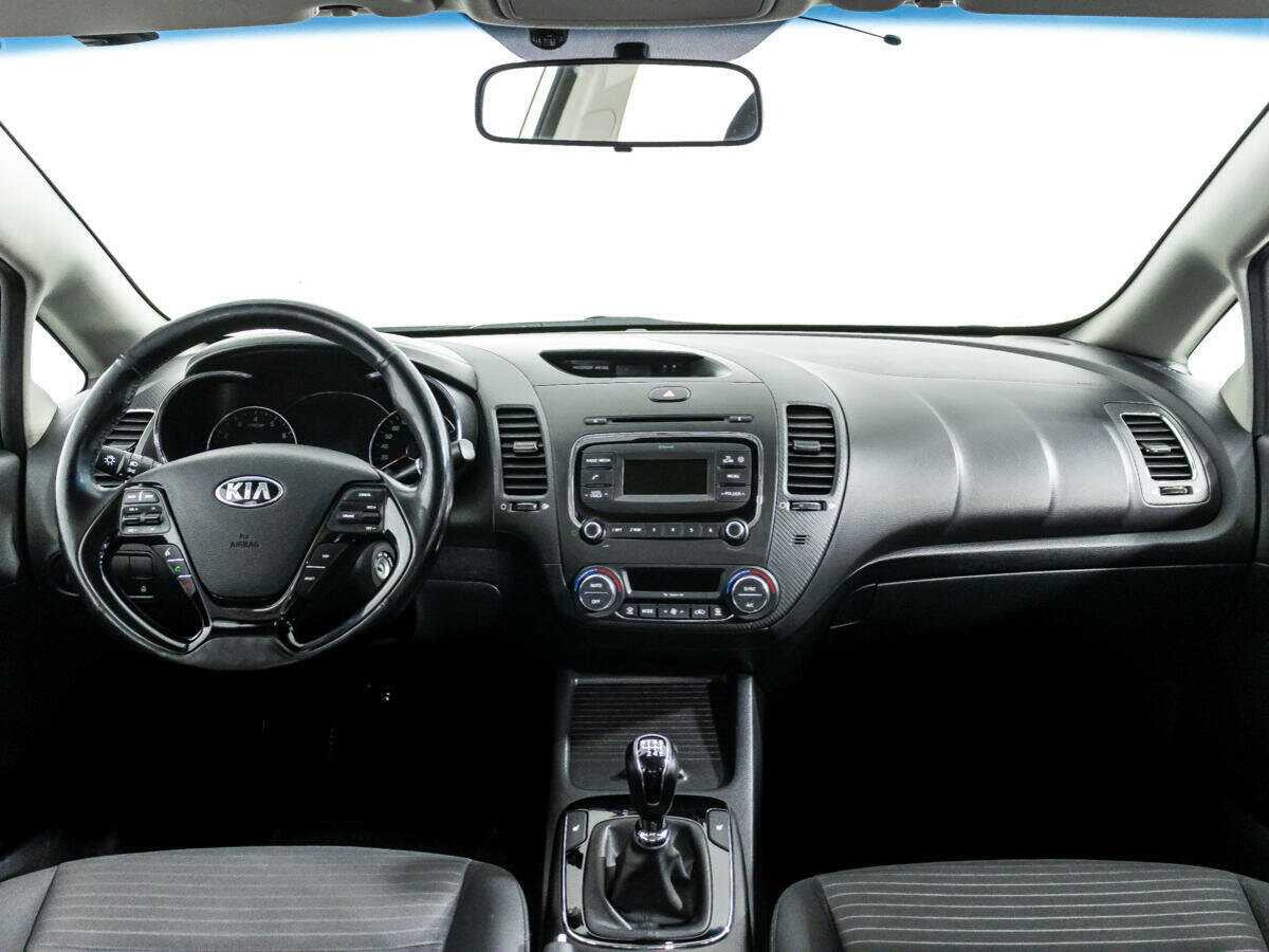 Kia Cerato с пробегом — 2017 год. Фото: #12