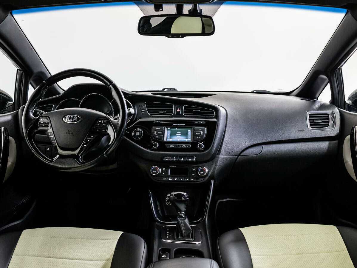 Kia Ceed с пробегом — 2014 год. Фото: #7