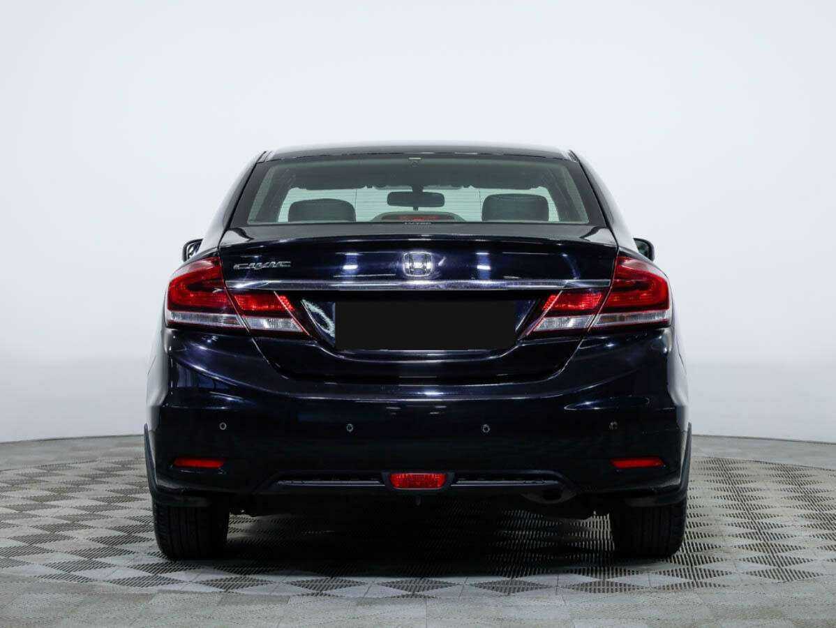 Honda Civic с пробегом — 2013 год. Фото: #4