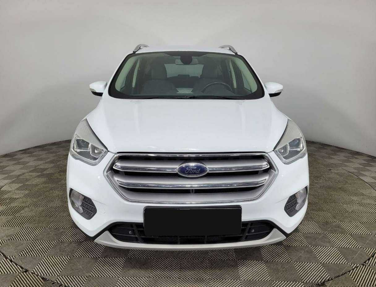 Ford Kuga с пробегом — 2018 год. Фото: #1