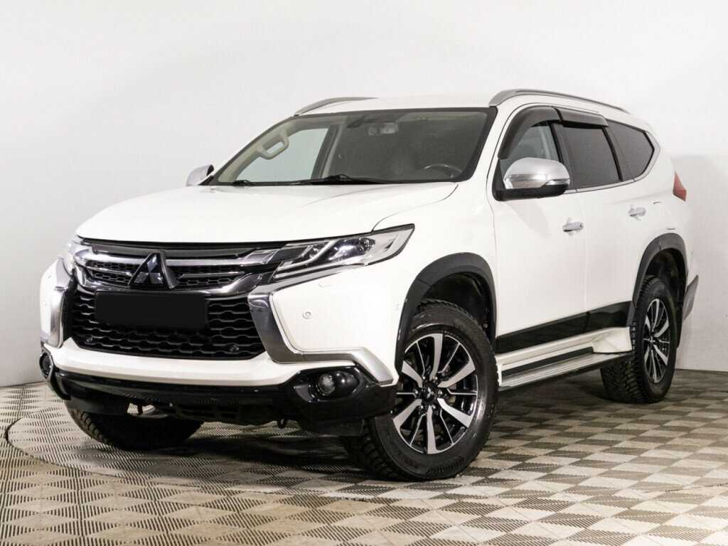 Mitsubishi Pajero Sport с пробегом — 2018 год. Фото: #0