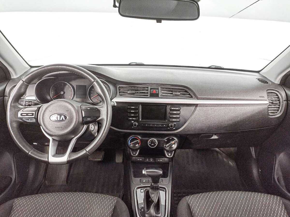 Kia Rio с пробегом — 2018 год. Фото: #11