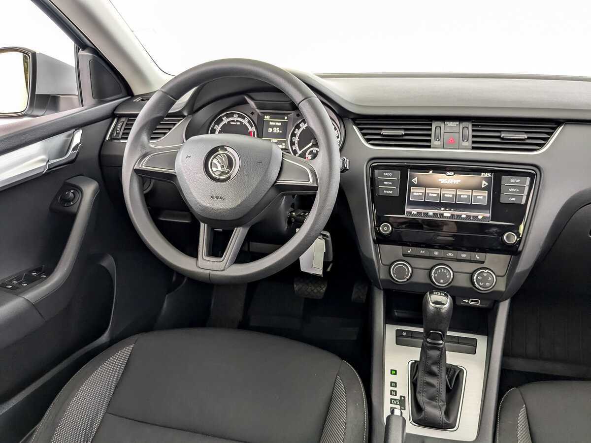 Skoda Octavia с пробегом — 2018 год. Фото: #24