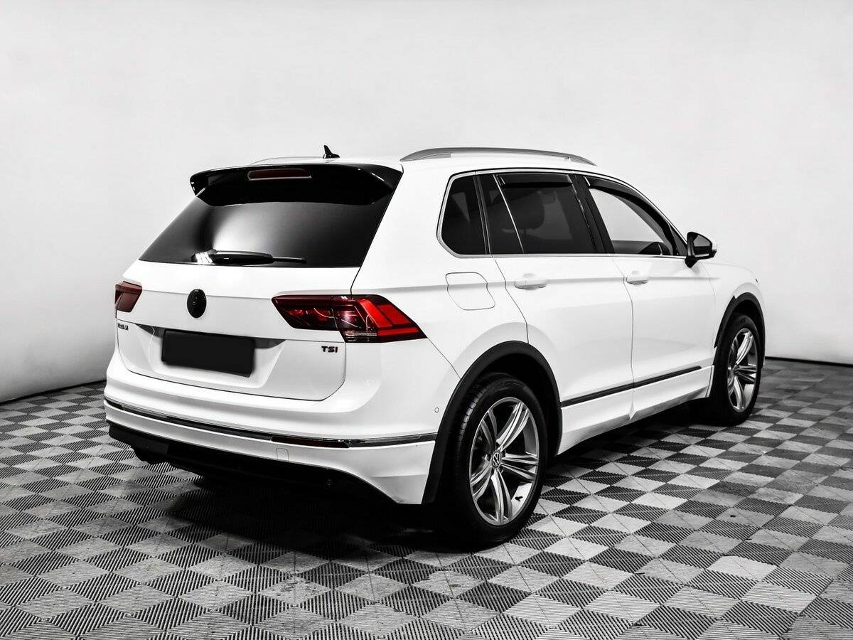 Volkswagen Tiguan с пробегом — 2017 год. Фото: #4