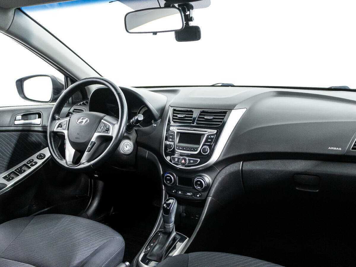 Hyundai Solaris с пробегом — 2016 год. Фото: #8