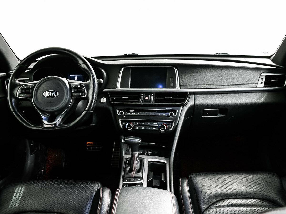 Kia Optima с пробегом — 2017 год. Фото: #9