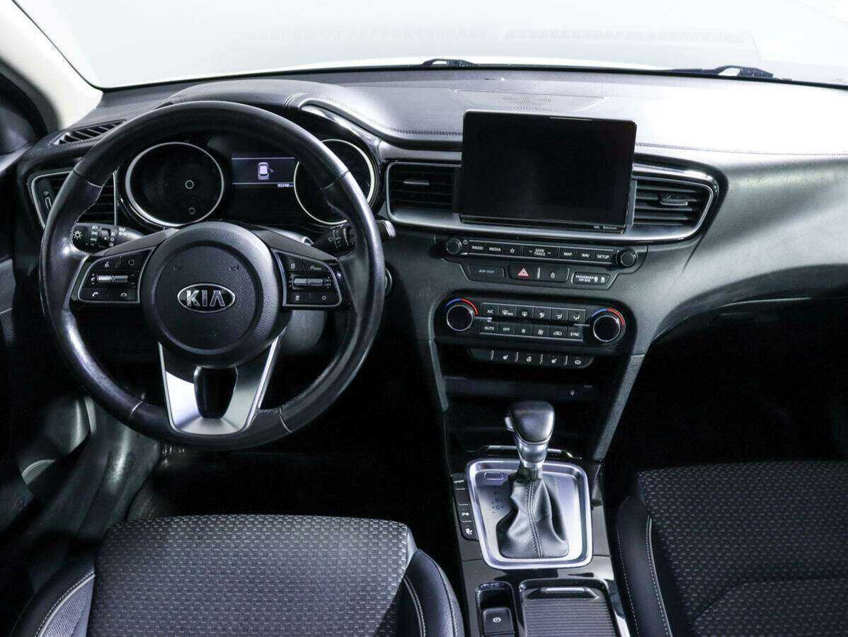 Kia Ceed с пробегом — 2018 год. Фото: #10