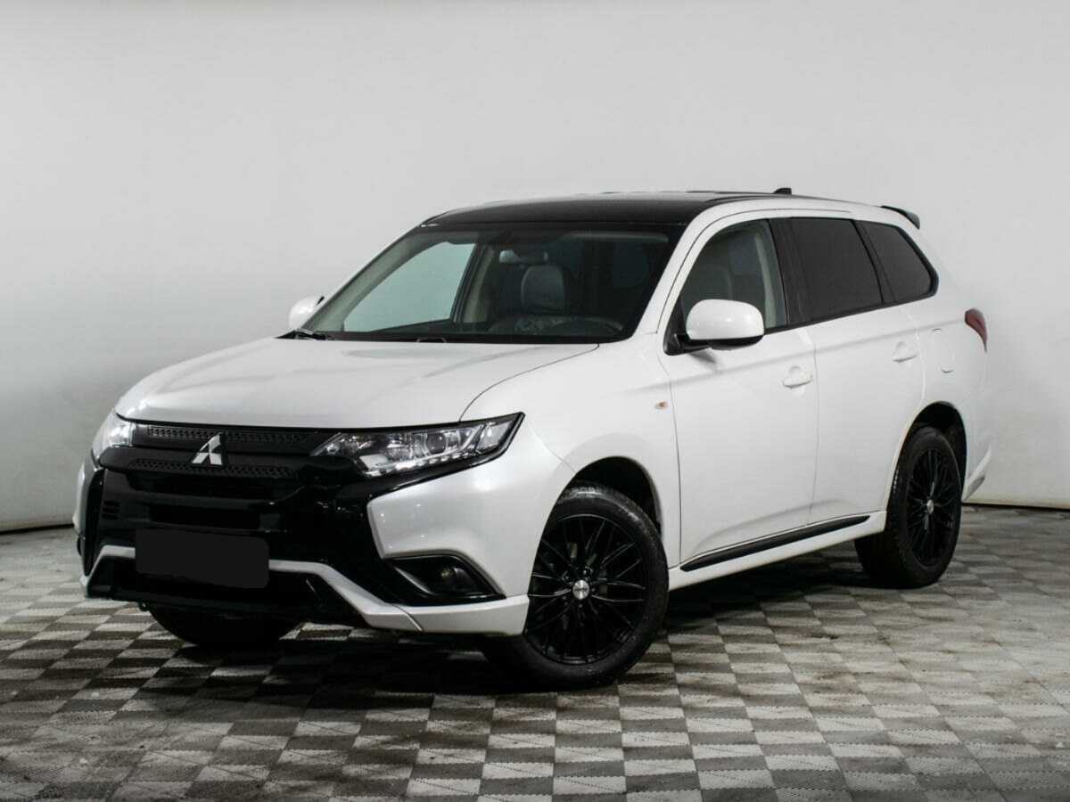 Mitsubishi Outlander с пробегом — 2022 год. Посмотреть фото