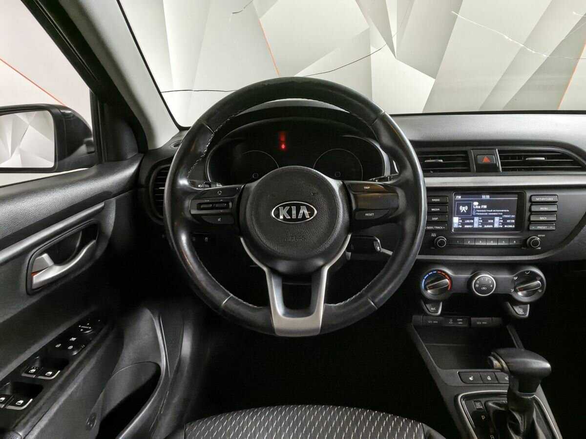 Kia Rio с пробегом — 2017 год. Фото: #14