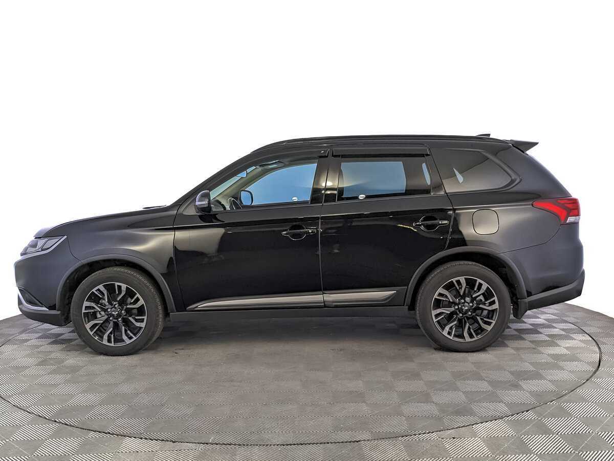 Mitsubishi Outlander с пробегом — 2022 год. Фото: #7