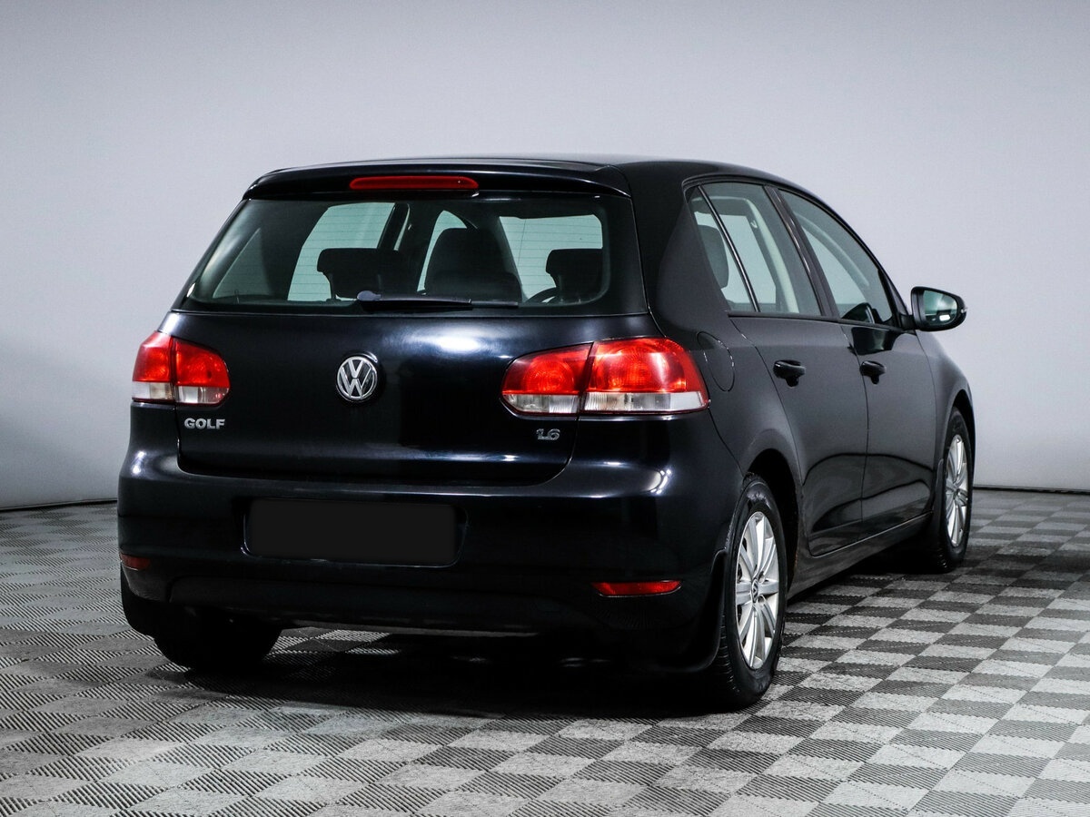 Volkswagen Golf с пробегом — 2012 год. Фото: #3