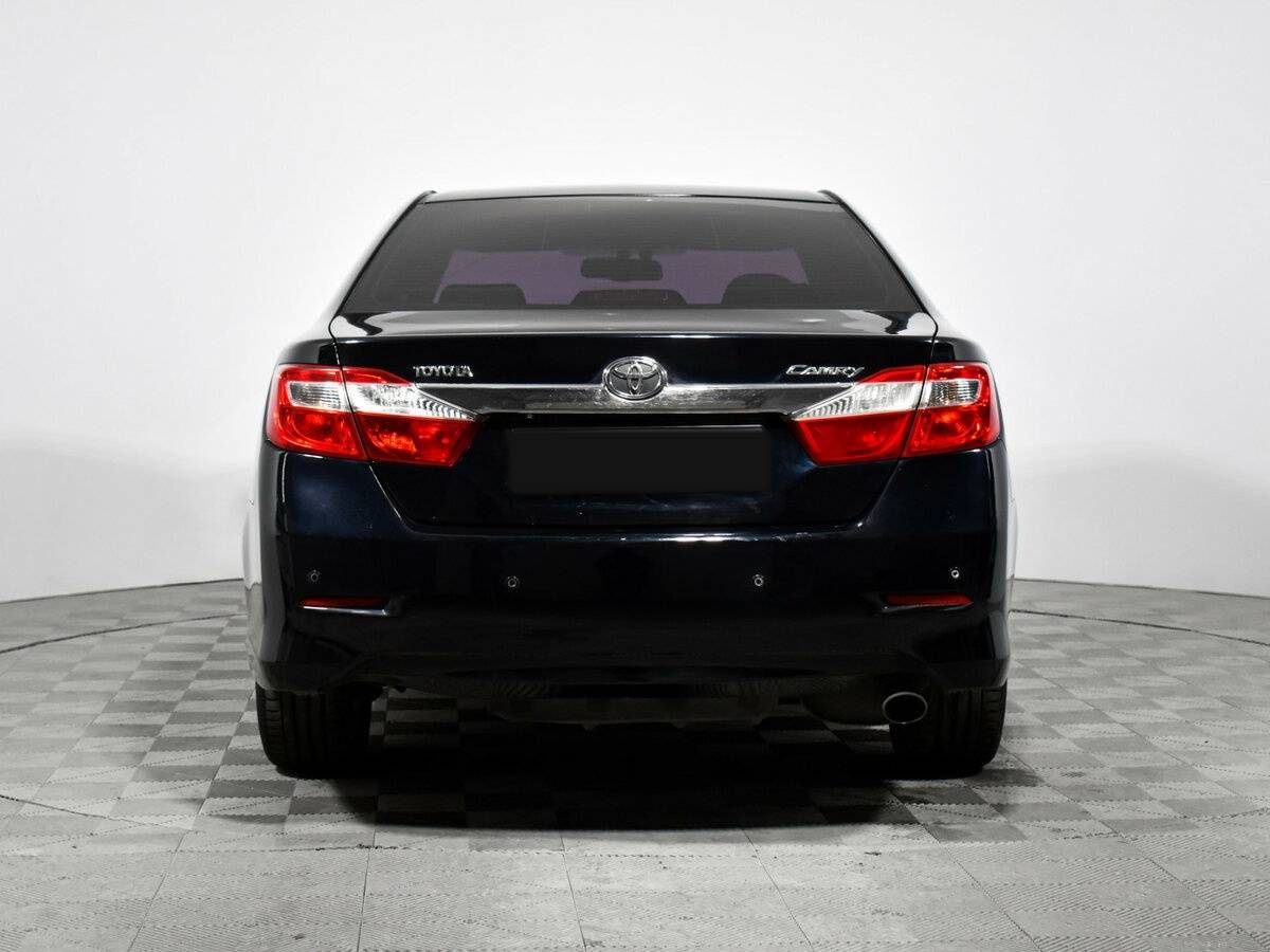 Toyota Camry с пробегом — 2013 год. Фото: #4