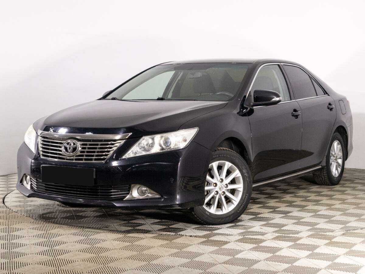 Toyota Camry с пробегом — 2012 год. Фото: #0