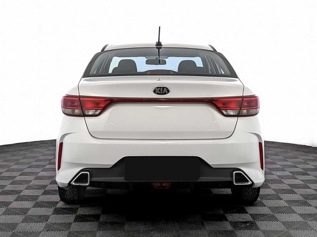 Kia Rio с пробегом — 2021 год. Фото: #5