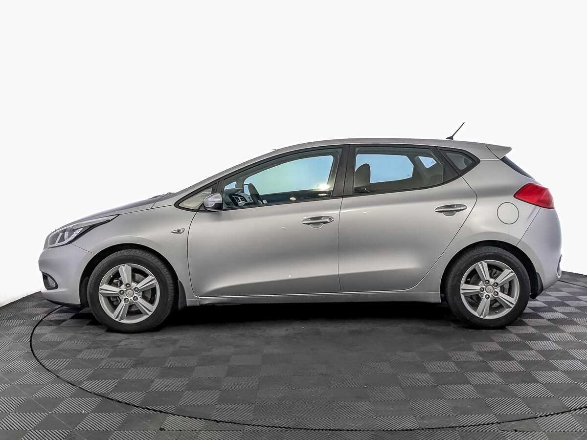 Kia Ceed с пробегом — 2015 год. Фото: #7