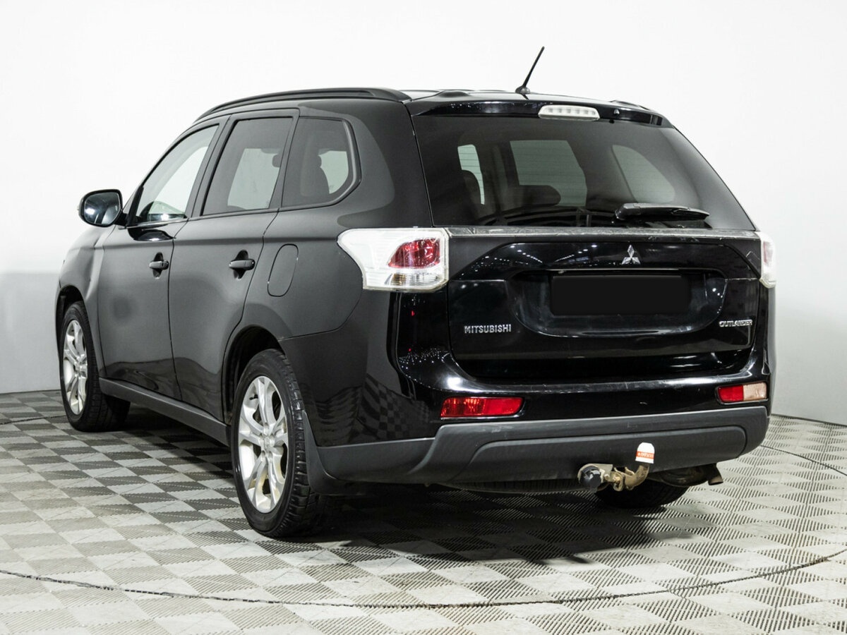 Mitsubishi Outlander с пробегом — 2013 год. Фото: #6